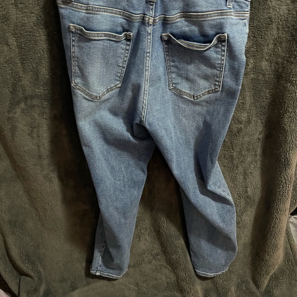 Jeans - Picture 2 of 2